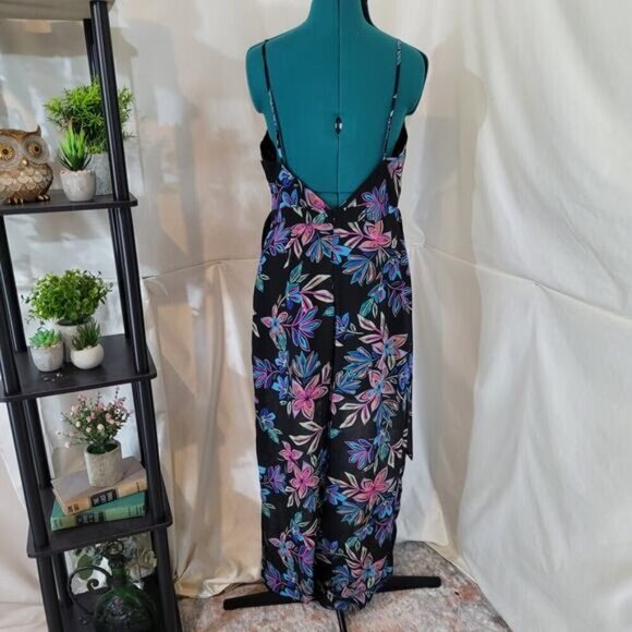 Guess‎ Elana Black Floral Wide Leg Halter Jumpsuit - Size 6 - Picture 4 of 11